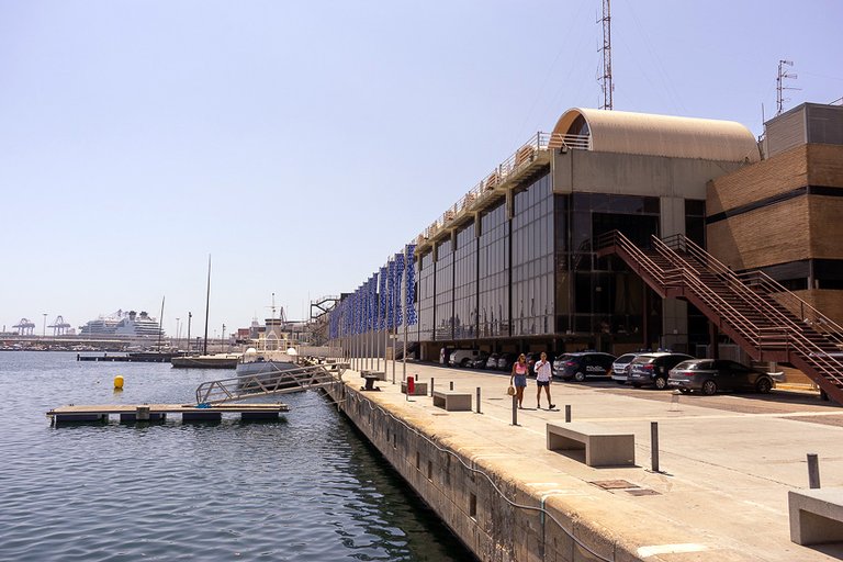 Valencia Harbor Bike Tour