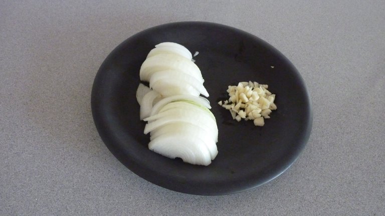 stroganoff onion and garlic