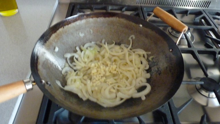 stroganoff cooking onions and garalic