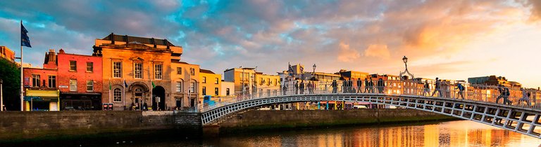 Hapenny Bridge