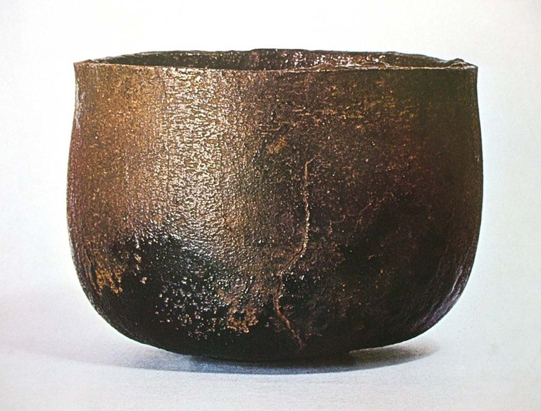 Raku teabowl by Koetsu