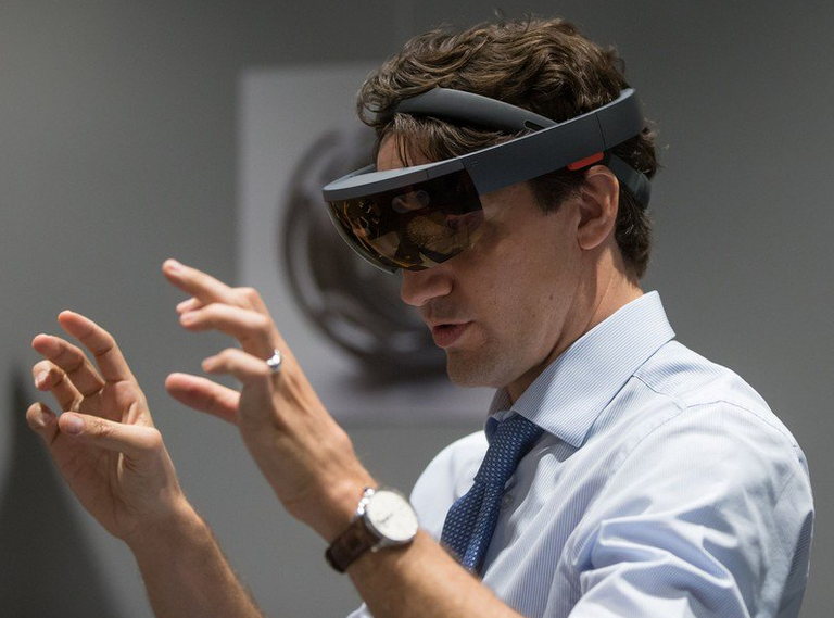 Canadian Prime Minister Trudeau with the Microsoft HoloLens