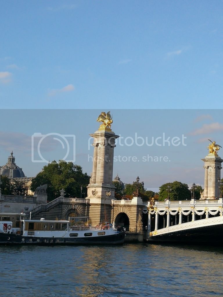 Spectacular bridge