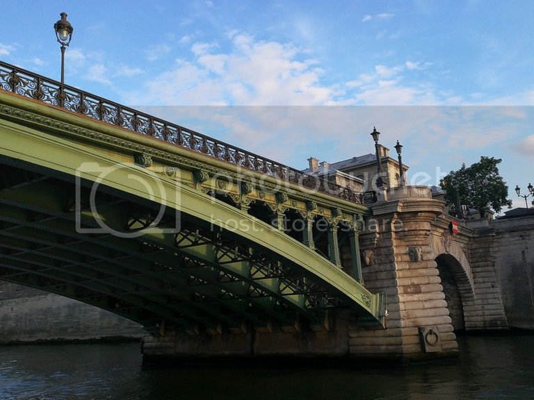 Steel or cast iron bridge