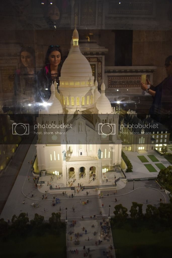 Sacré Coeur scale model