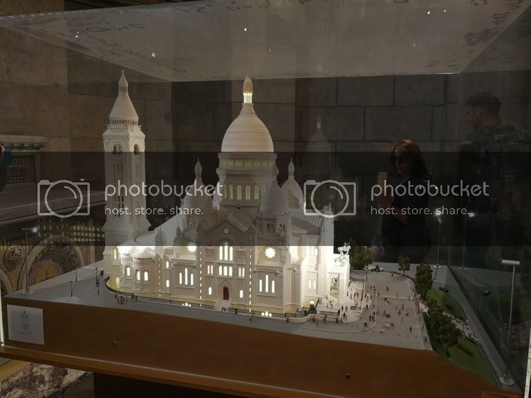 Sacré Coeur scale model