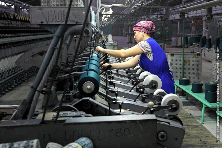 rewinder operator at the worsted mill