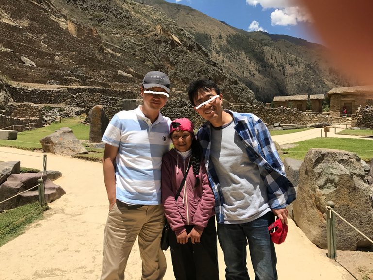 A girl from Ollantaytambo