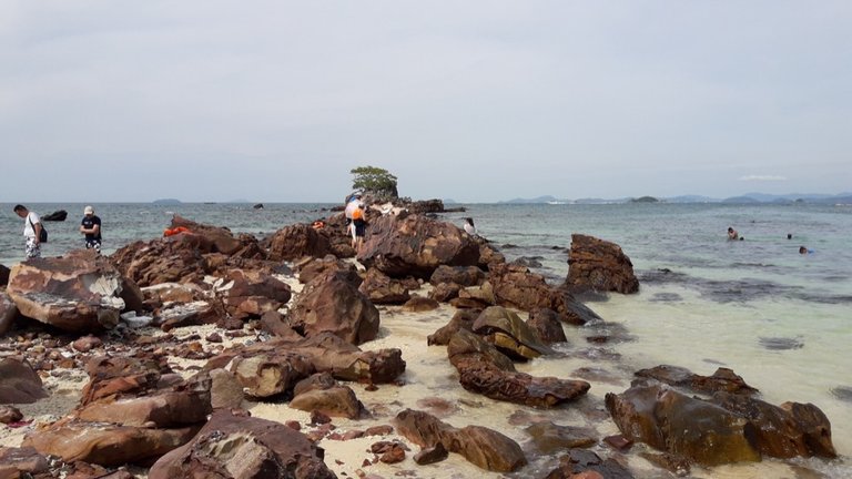 A Boat Trip to Khai Nai and Khai Nok Islands