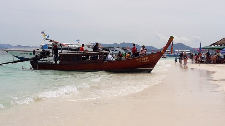 A Boat Trip to Khai Nai and Khai Nok Islands