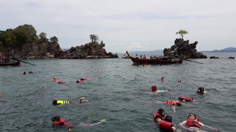 A Boat Trip to Khai Nai and Khai Nok Islands