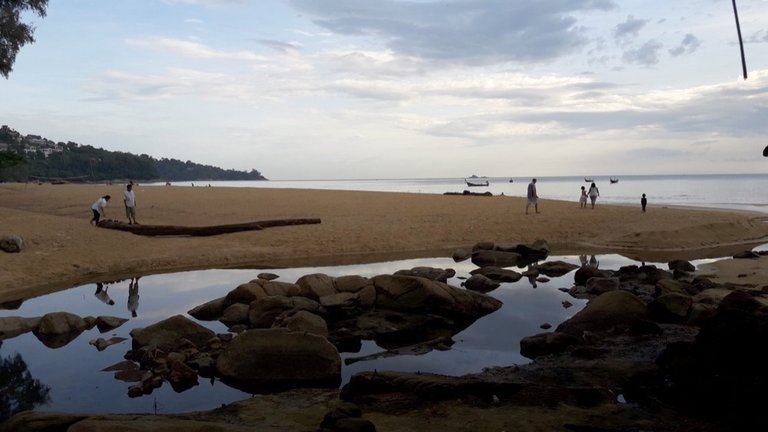 Pullman Phuket Hotel - Beach