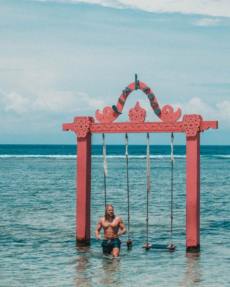 water swing indonesia