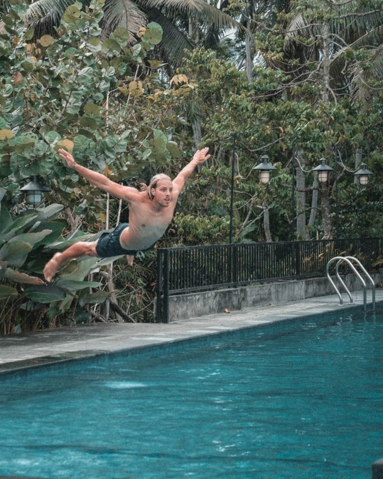 flying pool