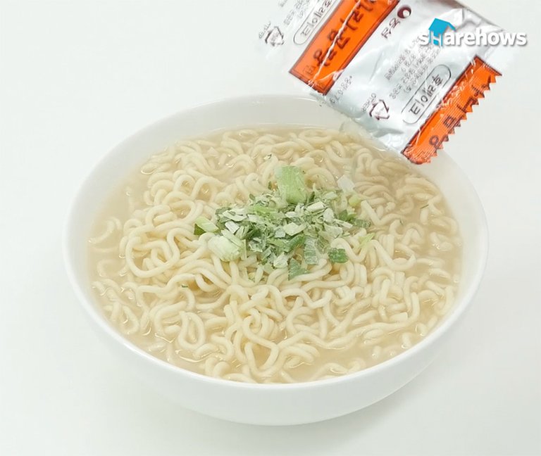 ramen life hacks 03