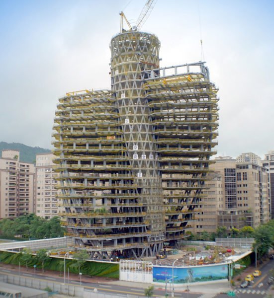 tao zhu yin yuan full from side view