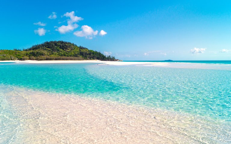 Whitehaven Beach in Whitsunday Island, Australia: one of the world's most beautiful beaches