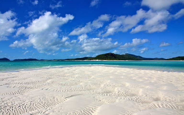 Whitehaven Beach in Whitsunday Island, Australia: one of the world's most beautiful beaches