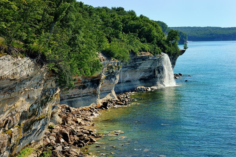 Spray Falls in Pictured Rocks National Lakeshore, Michigan, USA