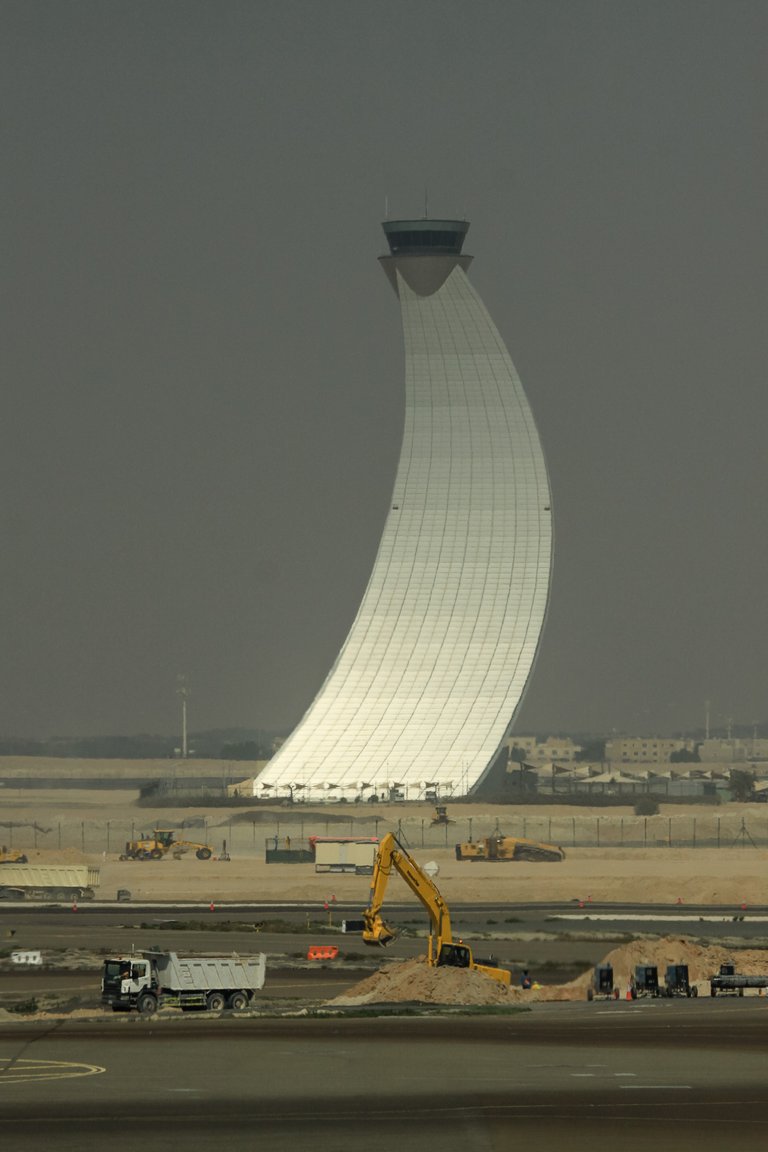 AbuDhabiAirTraffic.jpg