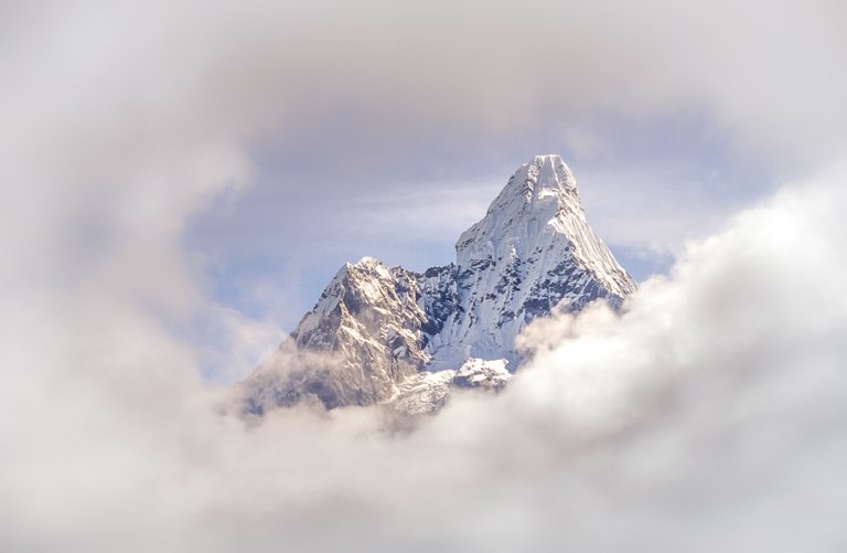 AmaDablam.jpg