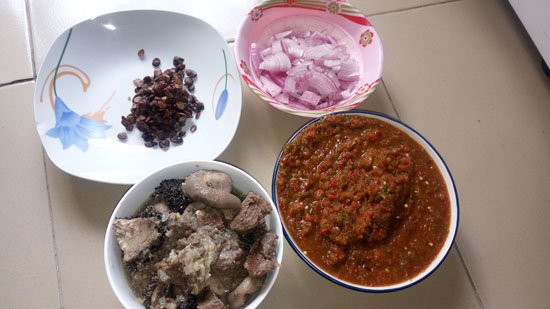 making ofada rice