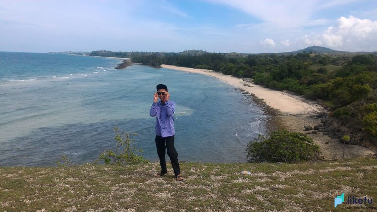 Beautiful View of The Ocean From Top of a High Hill