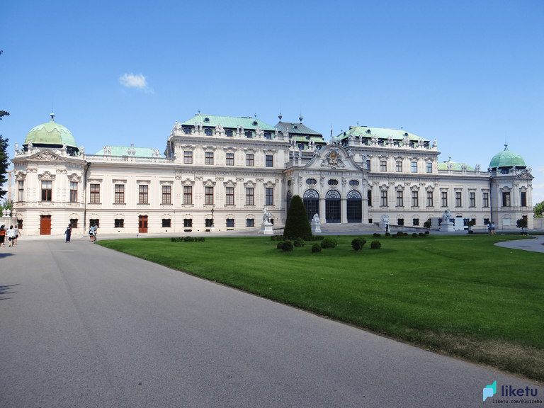 405opjpkzcxpsxb_Belvedere Palace 4-min.png