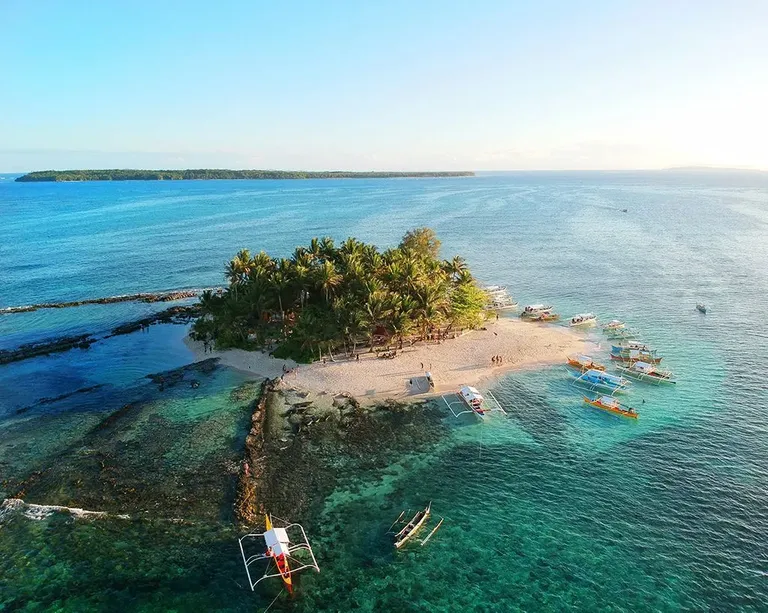 405opf1el1bfnceu_GUYAM ISLAND SIARGAO2.jpg