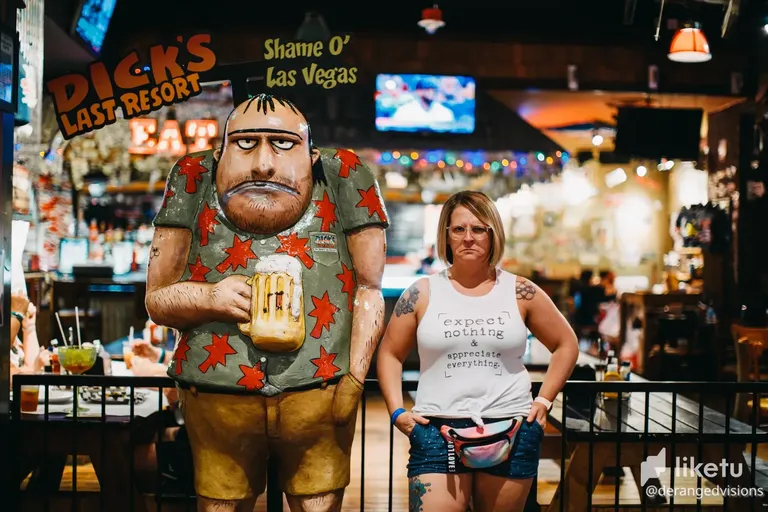 cl6dom5oi00120pkfh6j5b5pf_thestrip-9140.webp