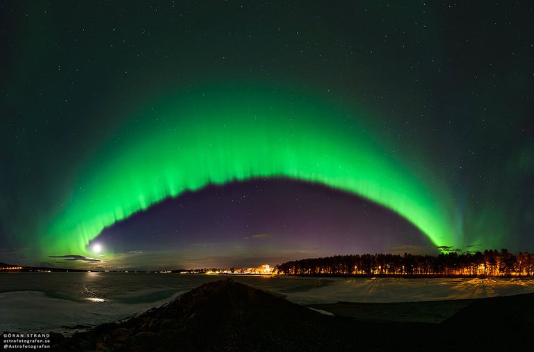 Green Aurora over Sweden