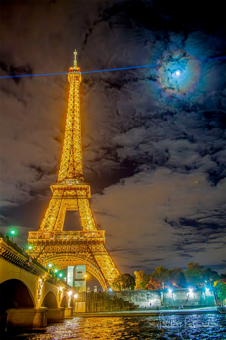 A Lunar Corona over Paris