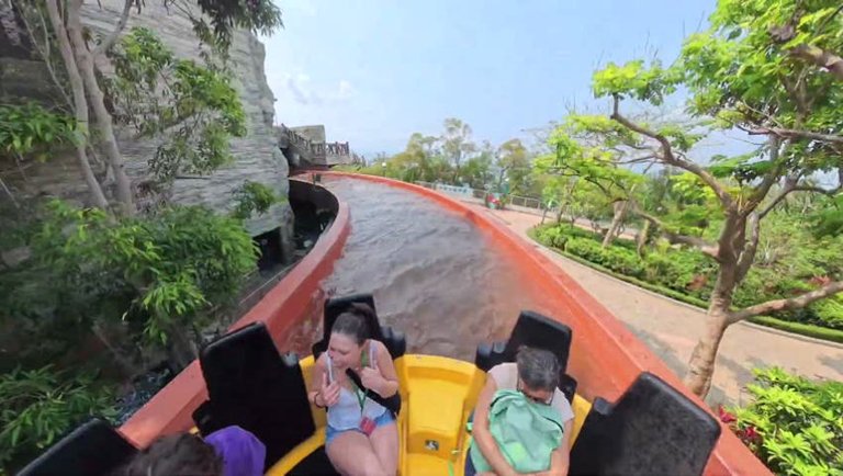 Rainforest Rapids Raft Ride POV - The Rapids Ocean Park Hong Kong