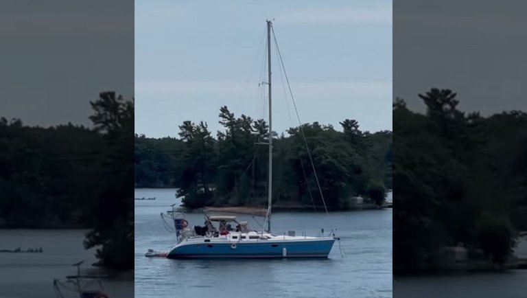 Boats on the St Lawrence Seaway - Thousand Islands
