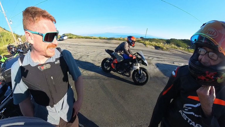 Decker Canyon 🐍 Motorcycle Tai Chi with the Malibu Crew   🏍️