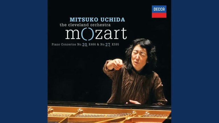 Mitsuko Uchida - Mozart Piano Concerto (No.20 in D Minor K 466 II) Romance