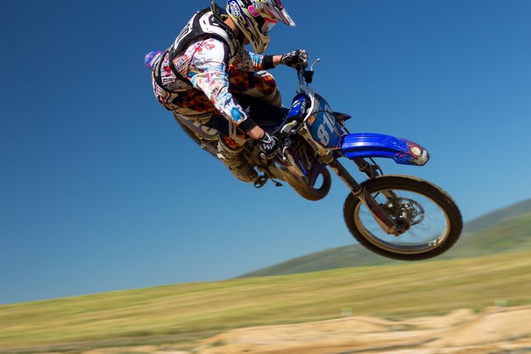 air, jump, vehicle, motorcycle, motocross, extreme sport, sports, downhill, racing, racer, motorsport, tricks, freestyle motocross, motorcycling, dirt bike, motorcycle racing, stunt performer, motorcycle speedway, auto race, endurocross, Free Images In PxHere