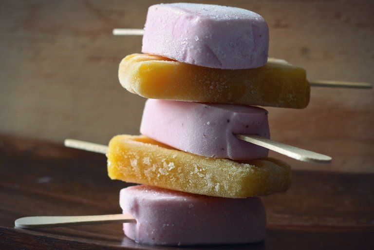 Homemade popsicles. Photo from pxhere.