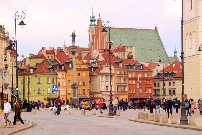 Warsaw Travel Guide