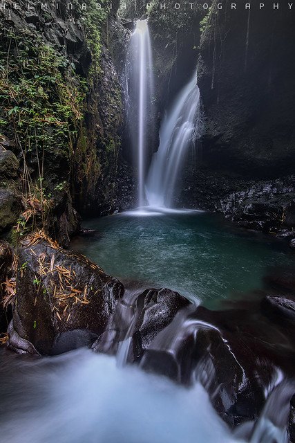 Gitgit twin falls