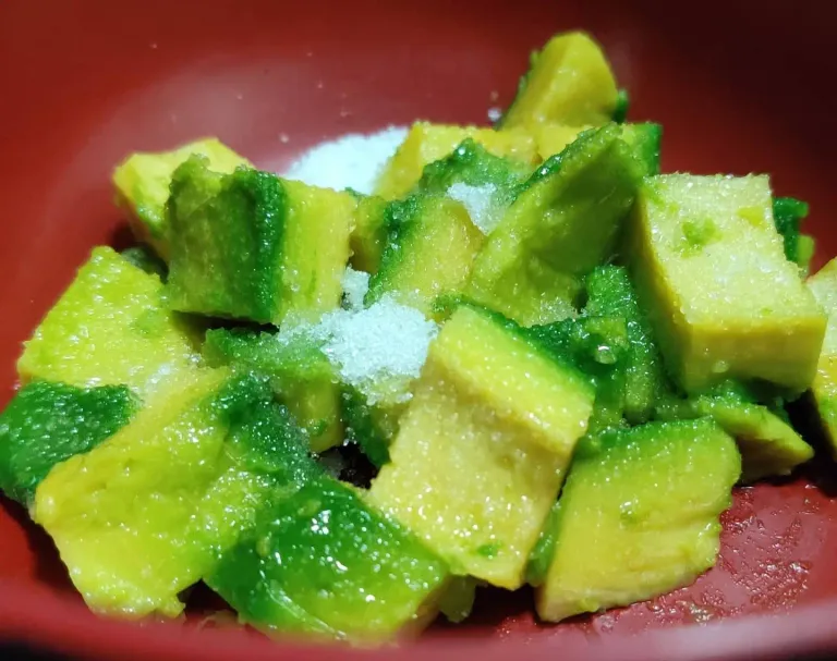 avo2-d6e47257bd0d.webp