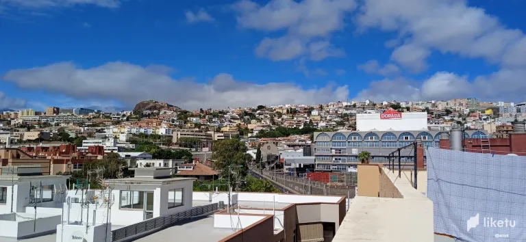 clro2eh6g00suywszcdn5fozk_Santa_Cruz_de_Tenerife_7.webp