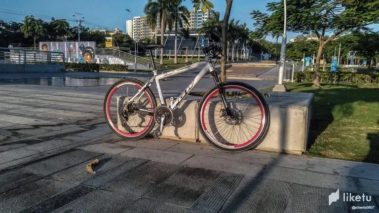 clcumjsad00g228sz5ob167ot_bici-parque.webp