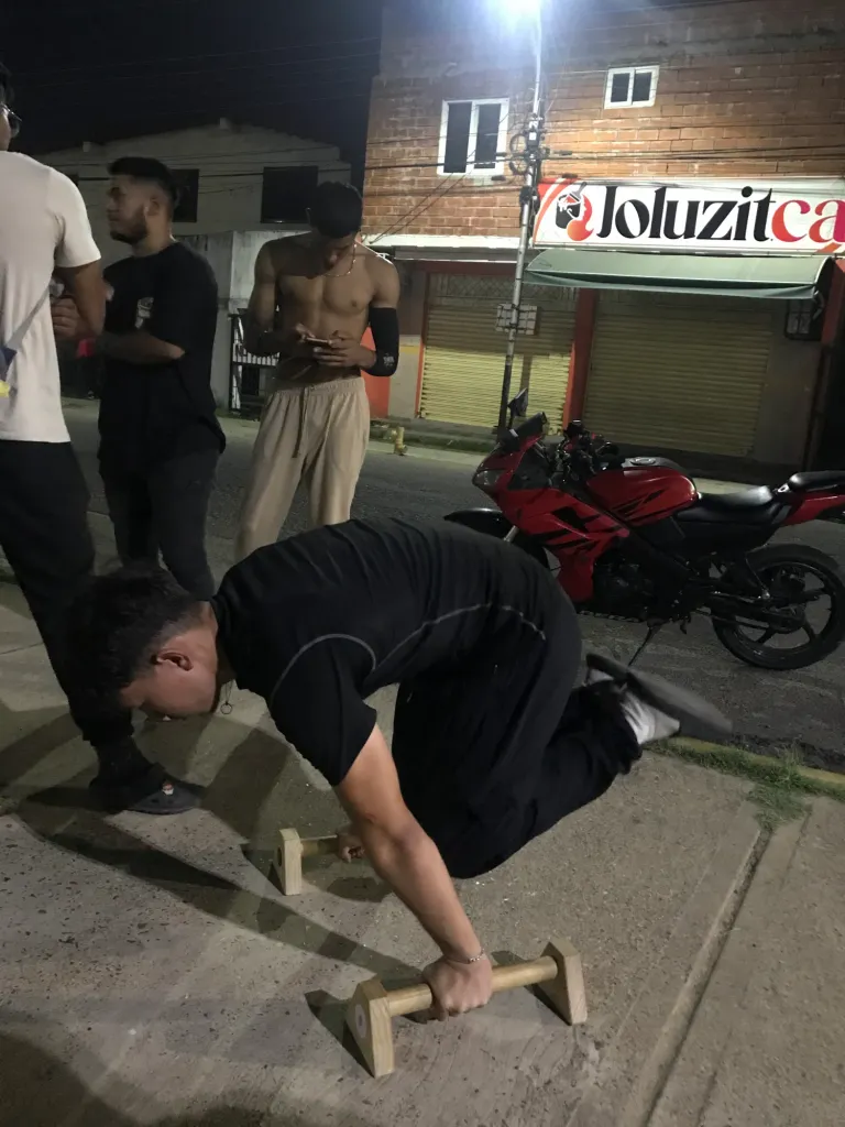 JMoexsAJr2zSnKbh_8B7EA8F7-41A6-4B94-9FD5-1A24D9B0F33C.png