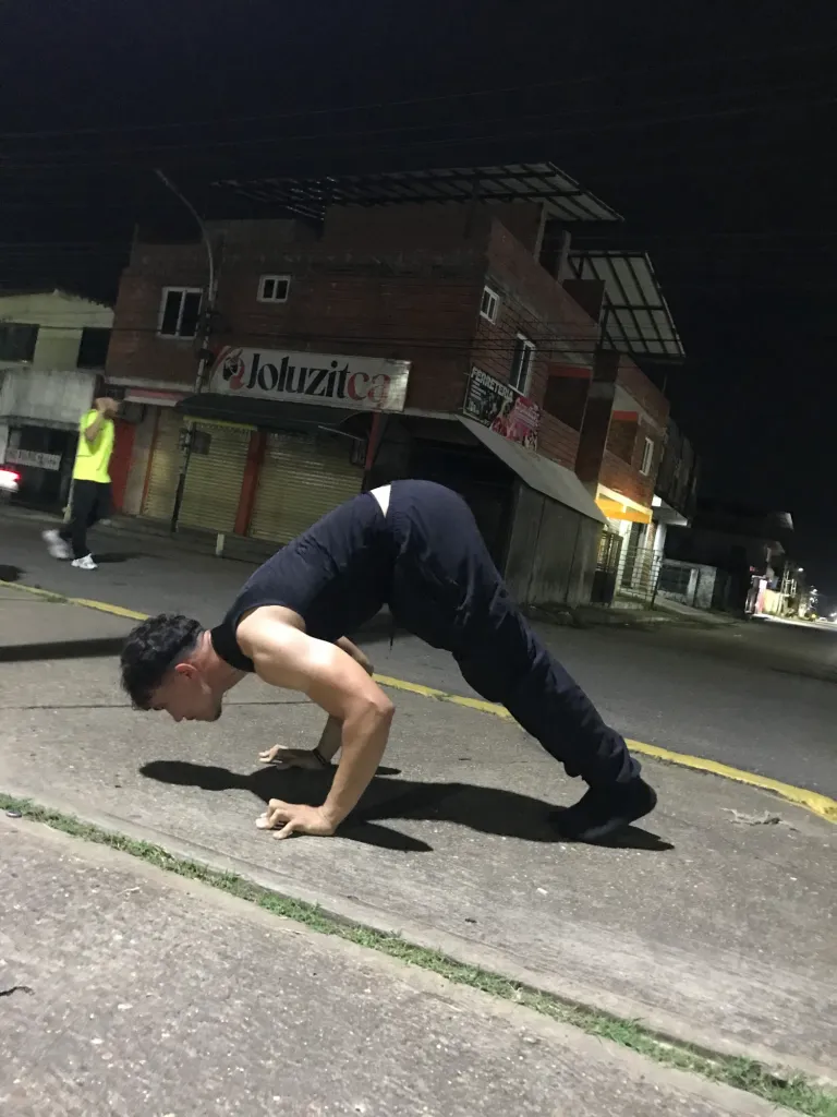 Mr0UkJLWGiKHbghv_185473EF-6F85-46FF-A38A-FE0EC6E50A9C.png