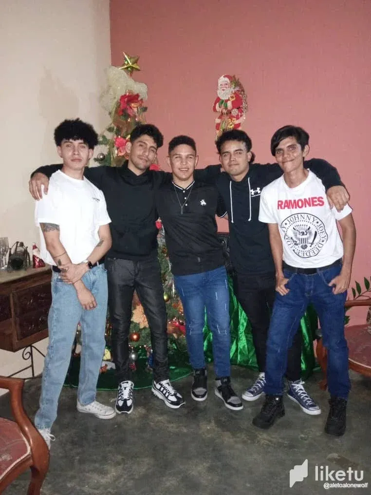clqlf8f1e00gv75sz0vl21r8r_WhatsApp_Image_2023-12-25_at_12.56.20_PM.webp