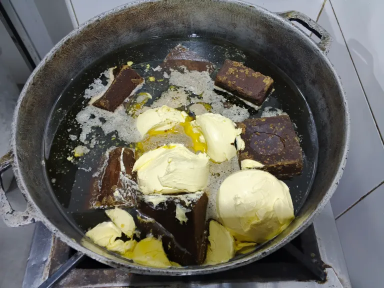 19IrqMnt6ITcXUUs_1000108824.webp
