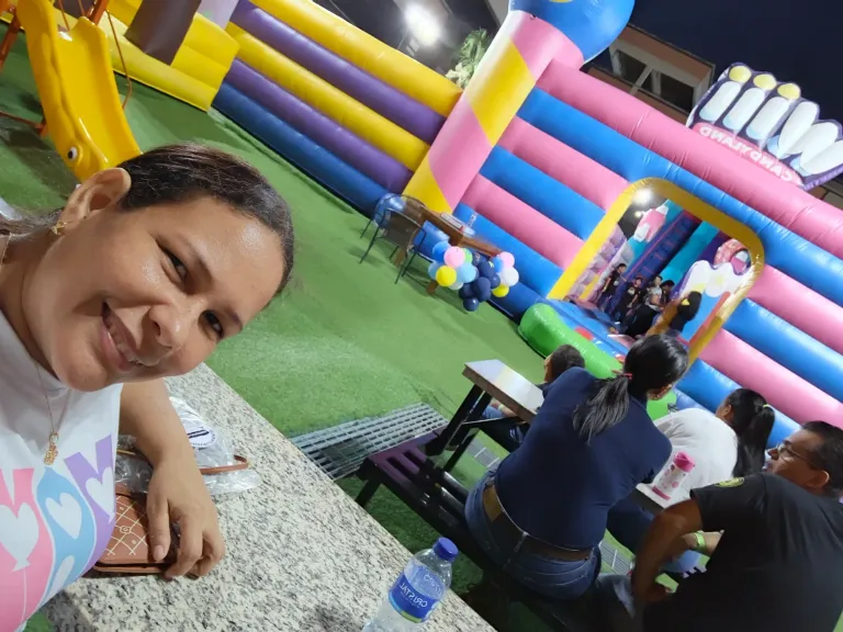 21HLDF6UiaV4yetB_1000174115.webp