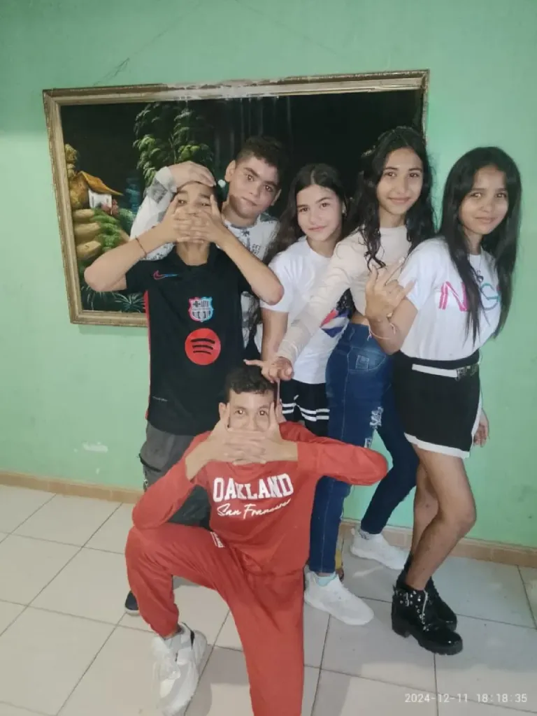 3J5wzZeJe1REbtz6_1000009095.webp