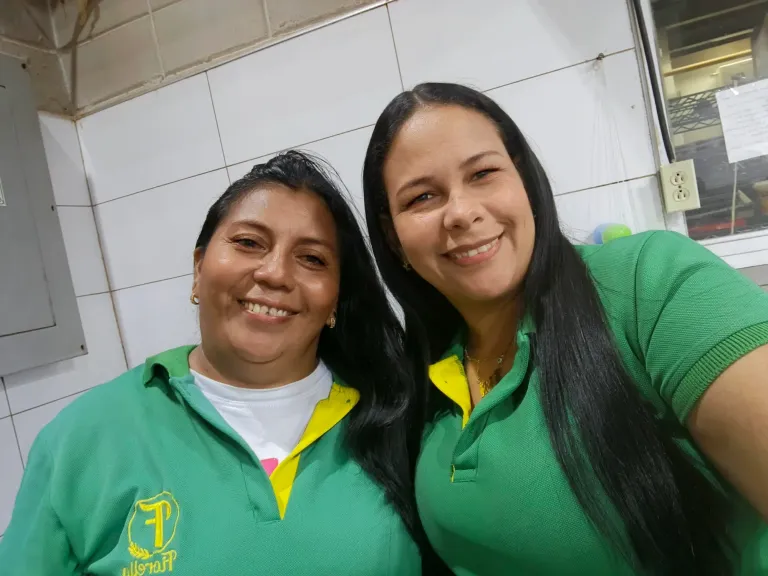 DsJ2N74uzBAgdFGE_1000197055.webp